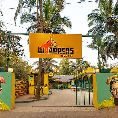 Whoopers Hostel Anjuna, Goa Екстериор снимка