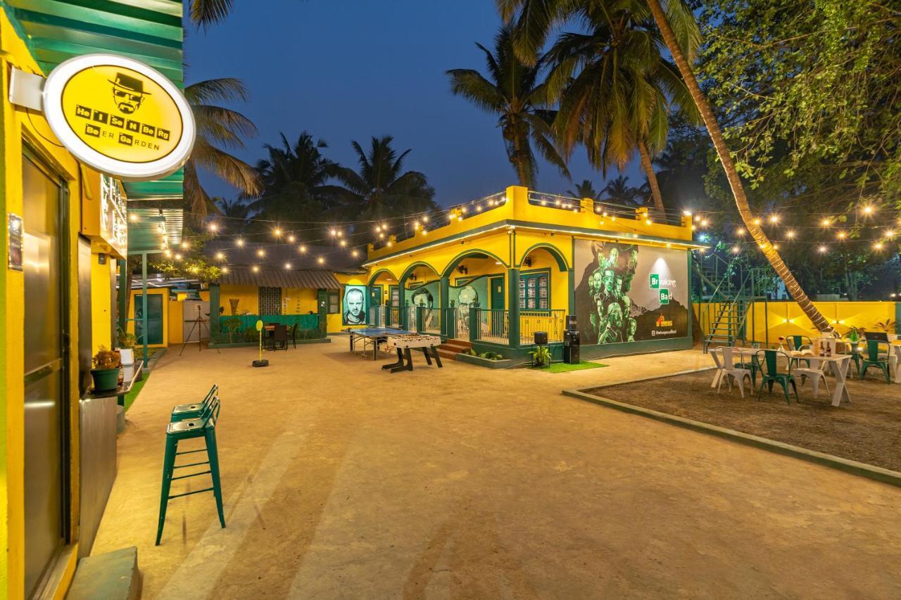 Whoopers Hostel Anjuna, Goa Екстериор снимка