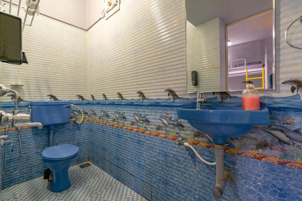 Whoopers Hostel Anjuna, Goa Екстериор снимка