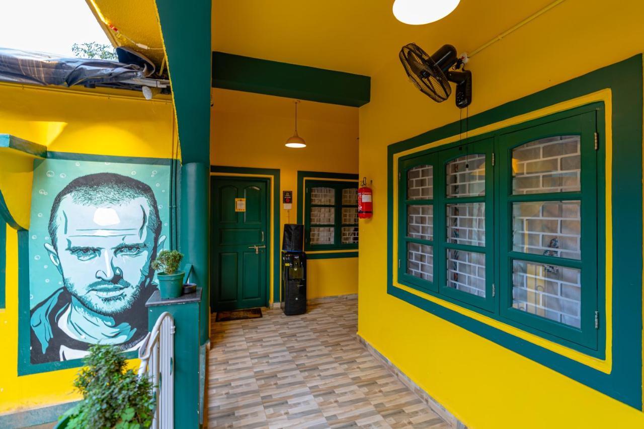 Whoopers Hostel Anjuna, Goa Екстериор снимка